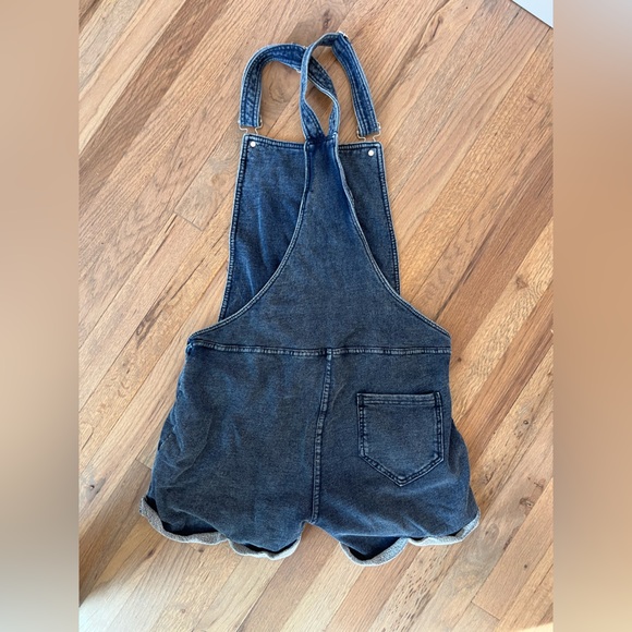 Z Supply Shorts Overalls - Picture 2 of 3
